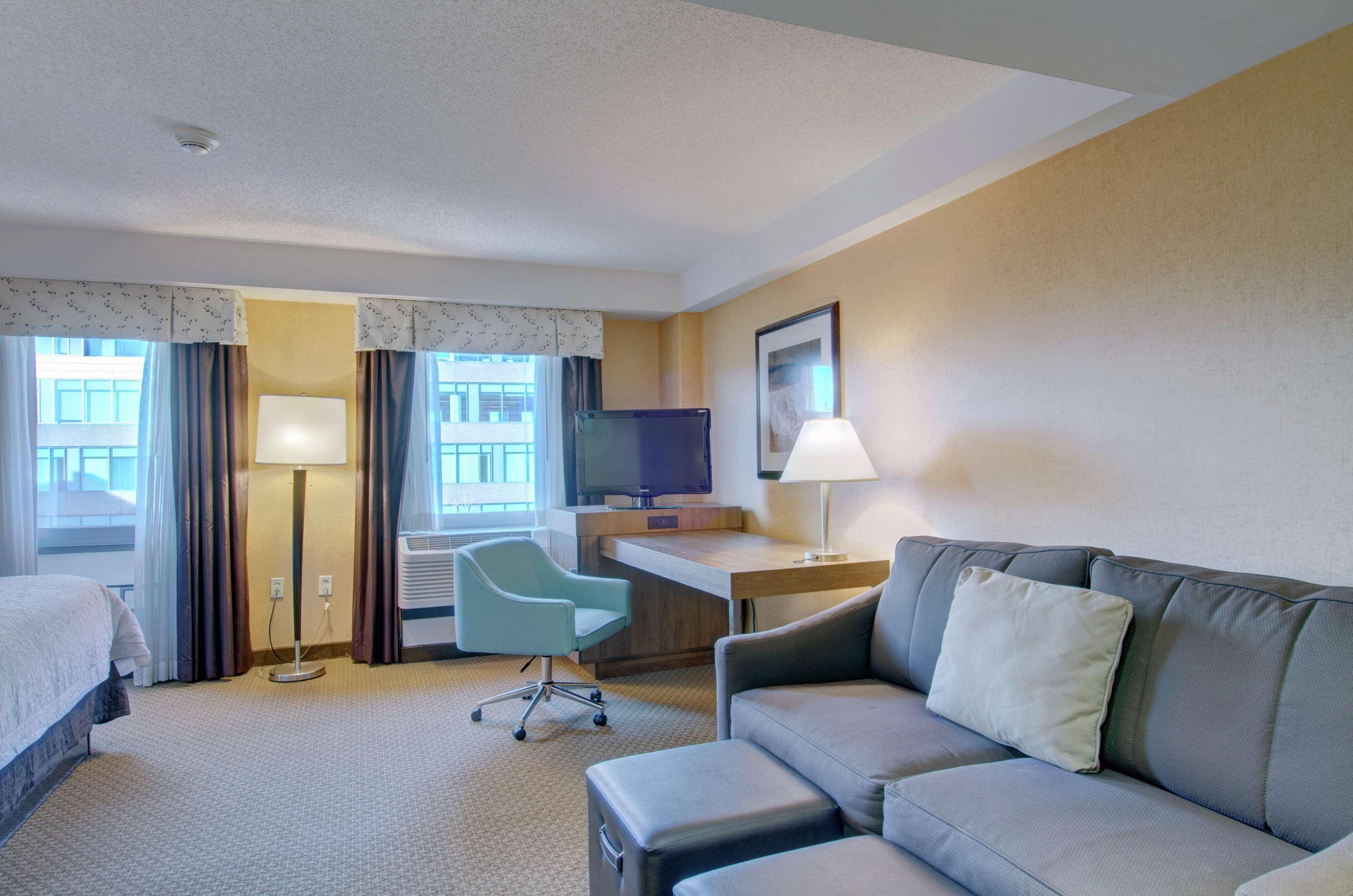 Hampton Inn & Suites Boston Crosstown Center מראה חיצוני תמונה